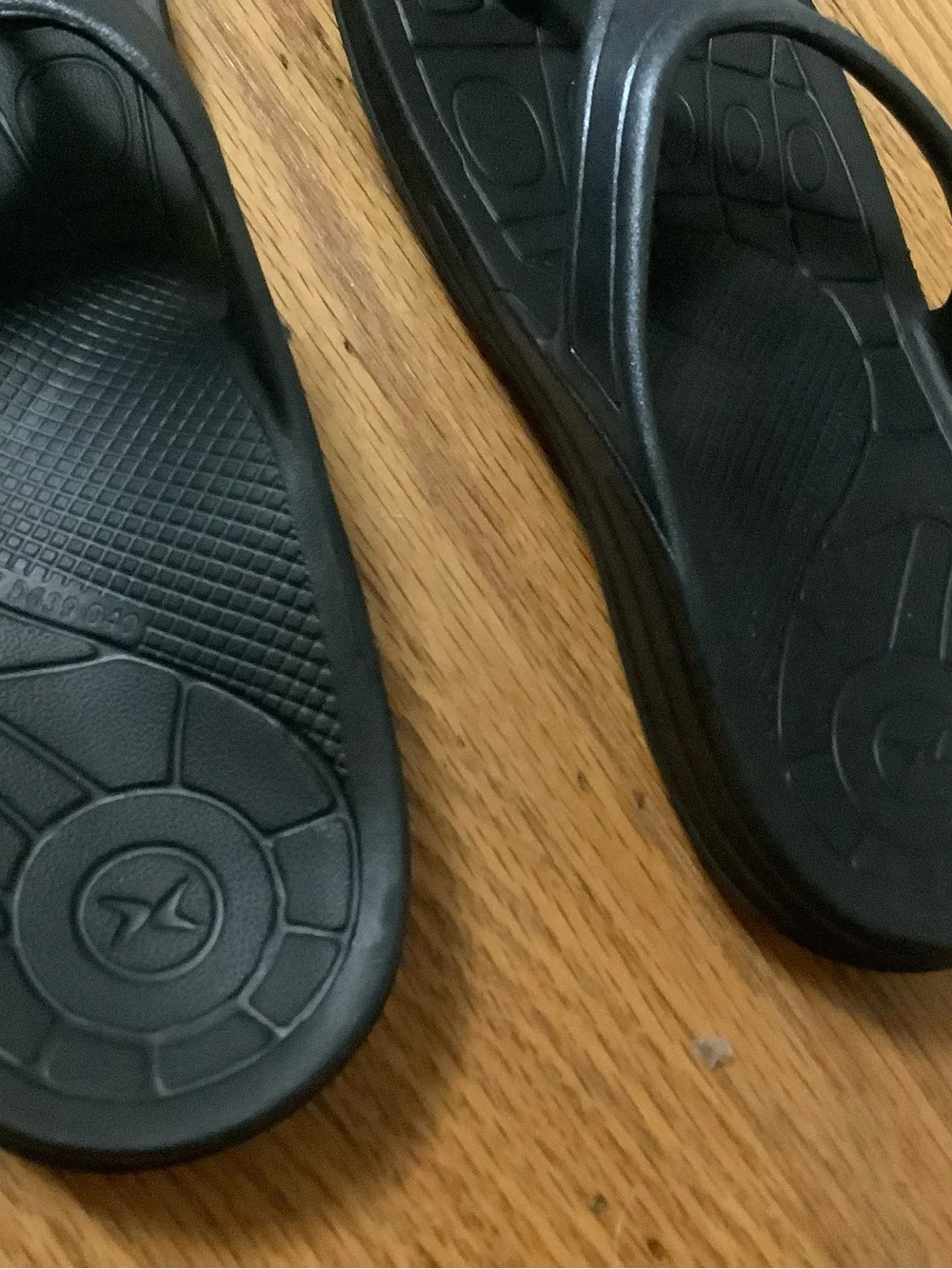 Flip flops us women’s size 6